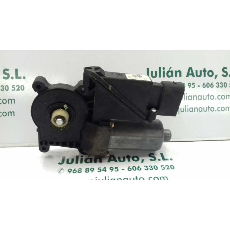 Recambio de motor elevalunas trasero derecho para mercedes-benz clase a (w168) referencia OEM IAM 0130821698 101154301 05073111