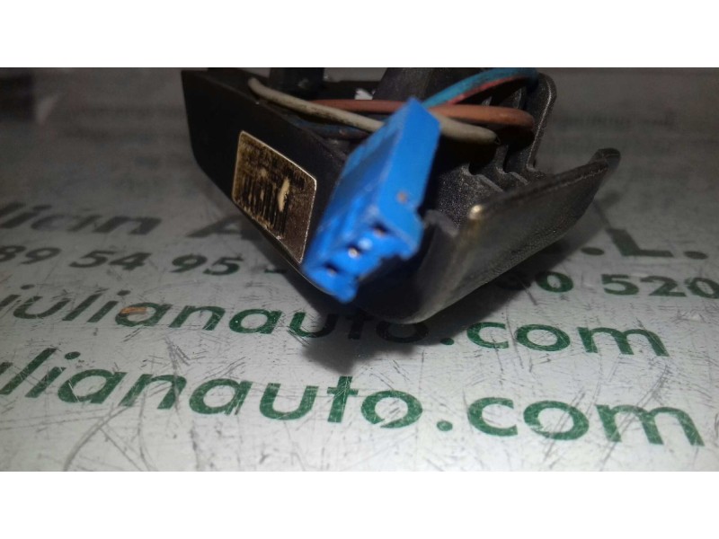 Recambio de interruptor para opel vectra c berlina cosmo referencia OEM IAM 30520370056AA 88119801 CONTROL DEL VOLANTE