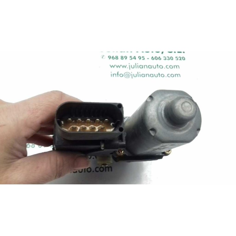 Recambio de motor elevalunas trasero derecho para mercedes-benz clase a (w168) referencia OEM IAM 0130821698 101154301 05073111