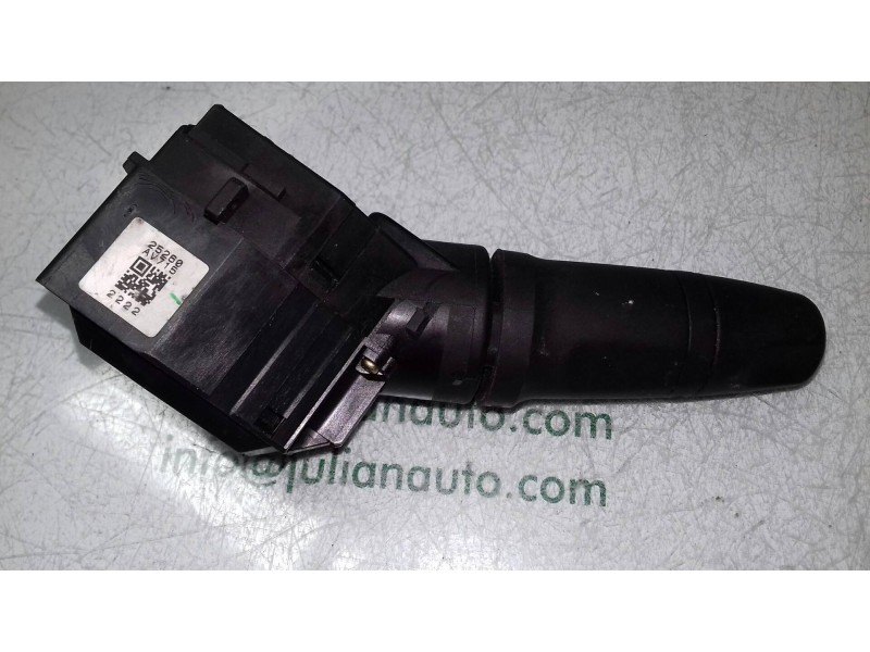 Recambio de mando limpia para nissan primera berlina (p12) acenta referencia OEM IAM 25260AV715  