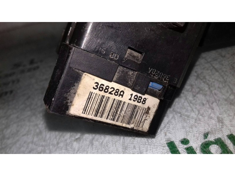 Recambio de mando luces para nissan serena (c23m) 2.3 invitation d referencia OEM IAM 36828A 36828A1988  Recambio de mando luces para nissan serena (c23m) 2.3 invitation d referencia OEM IAM 36828A 36828A1988