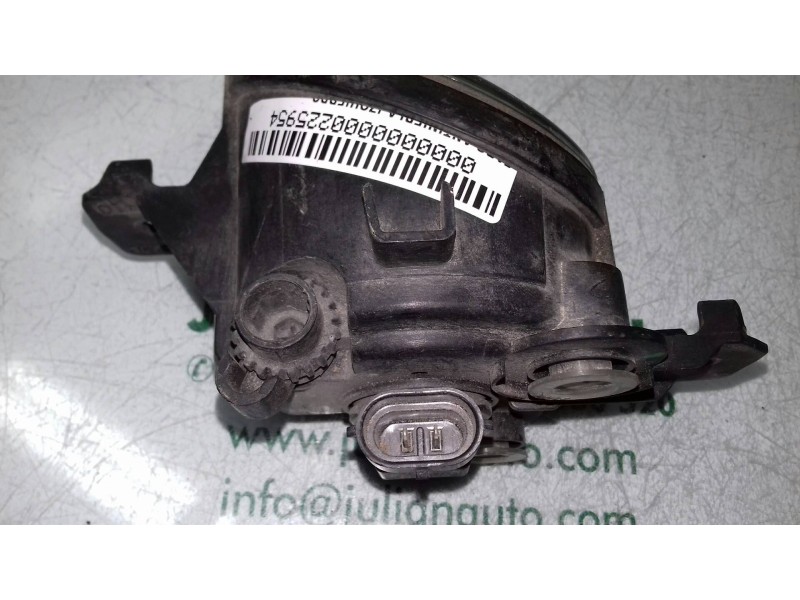 Recambio de faro antiniebla izquierdo para nissan primera berlina (p12) acenta referencia OEM IAM 26155AU300 VALEO 2 PINES