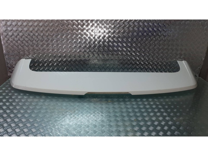 Recambio de aleron trasero para opel mokka x design line start/stop referencia OEM IAM 95978986  