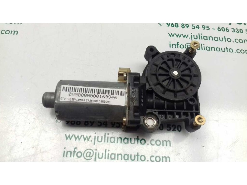 Recambio de motor elevalunas trasero derecho para mercedes-benz clase c (w202) berlina referencia OEM IAM 0130821672  