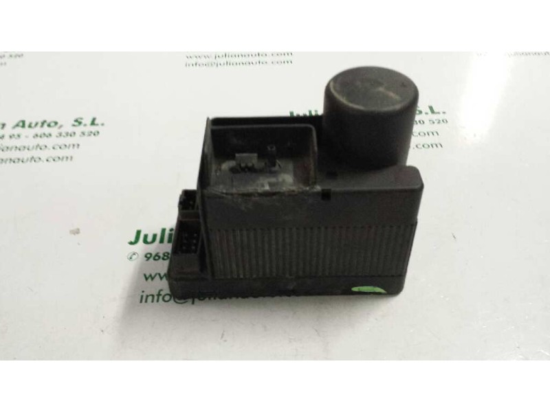 Recambio de centralita cierre para mercedes-benz clase c (w202) berlina referencia OEM IAM 2028000048 0132006331 