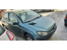 peugeot 206 berlina del año 2000 2