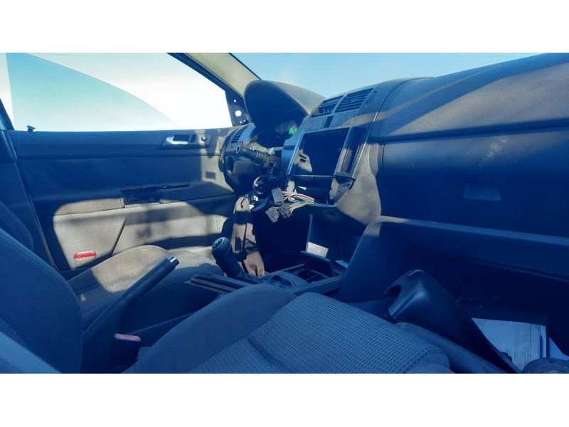 volkswagen polo (9n1) del año 2002