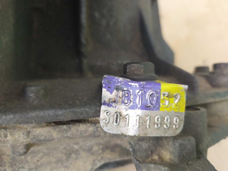 Recambio de caja cambios para renault twingo (co6) 1.3 cat referencia OEM IAM JB1052  5 VELOCIDADES