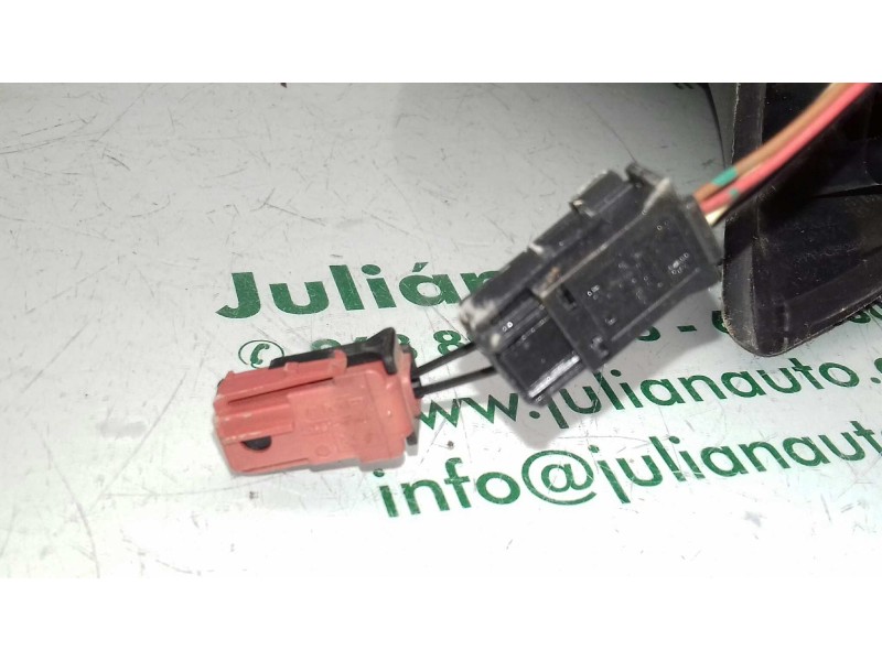 Recambio de retrovisor izquierdo para citroen c3 pluriel 1.4 hdi referencia OEM IAM 0103024 012026 ELECTRICO