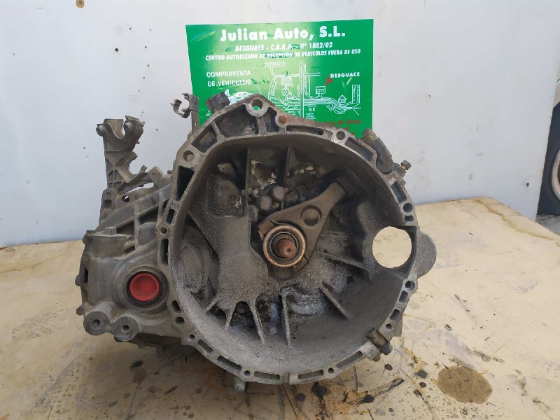 Recambio de caja cambios para nissan primera berlina (p12) acenta referencia OEM IAM AV964VA  6 VELOCIDADES