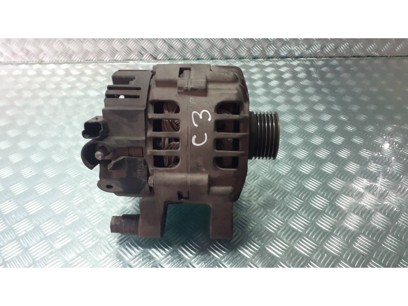 Recambio de alternador para citroen c3 1.1 furio referencia OEM IAM 9642879680 VALEO 