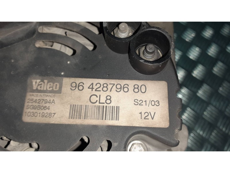 Recambio de alternador para citroen c3 1.1 furio referencia OEM IAM 9642879680 VALEO 