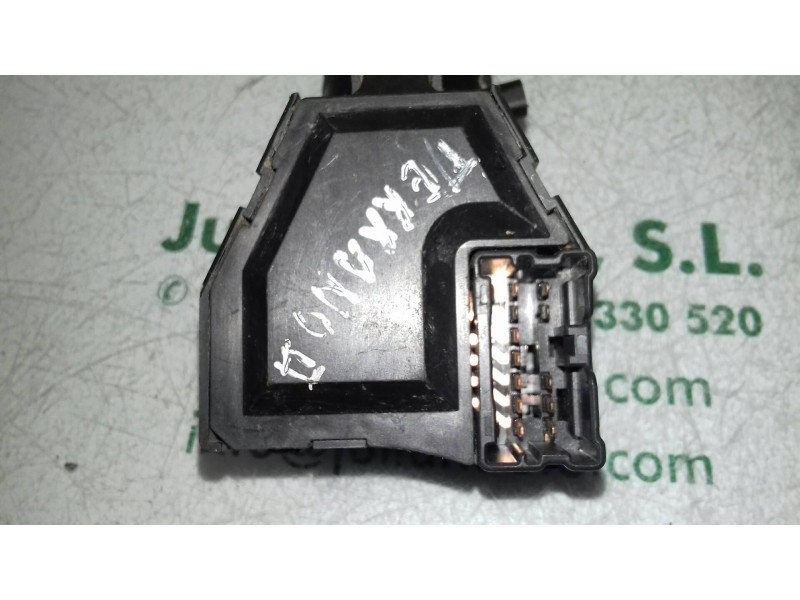 Recambio de mando limpia para nissan terrano/terrano.ii (r20) comfort referencia OEM IAM 25260AV770  