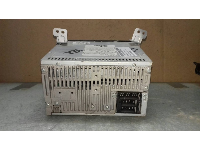 Recambio de sistema audio / radio cd para hyundai i30 classic referencia OEM IAM 961602L200 034070 61012645