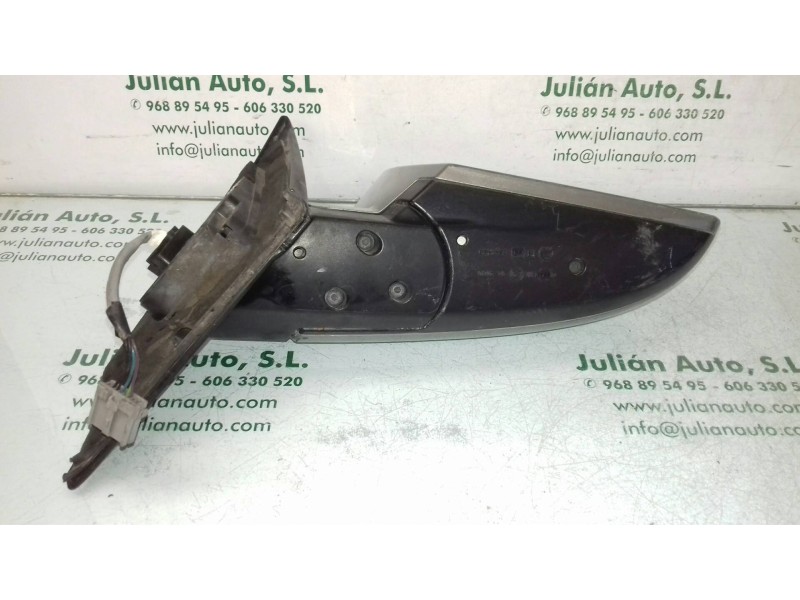 Recambio de retrovisor derecho para nissan primera berlina (p12) acenta referencia OEM IAM 96301BA420  ELECTRICO