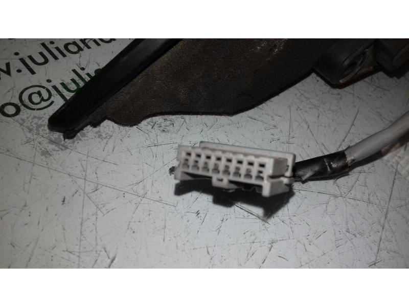 Recambio de retrovisor derecho para nissan primera berlina (p12) acenta referencia OEM IAM 96301BA420  ELECTRICO