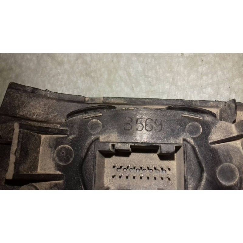 Recambio de mando luces para fiat stilo (192) 1.9 jtd 115 dynamic sky window referencia OEM IAM B569  