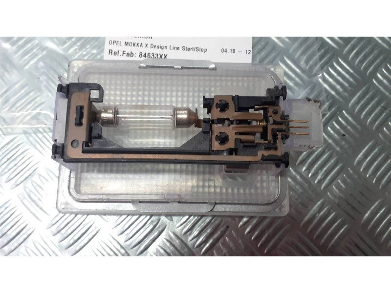 Recambio de luz interior para opel mokka x design line start/stop referencia OEM IAM 95063926  84633XX