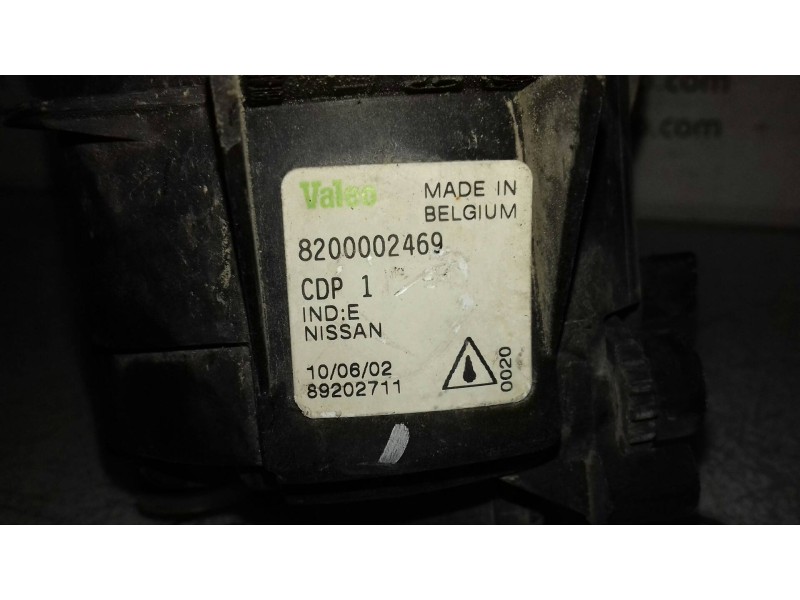 Recambio de faro antiniebla izquierdo para nissan qashqai (j10) tekna referencia OEM IAM 8200002469 VALEO 2 PINES