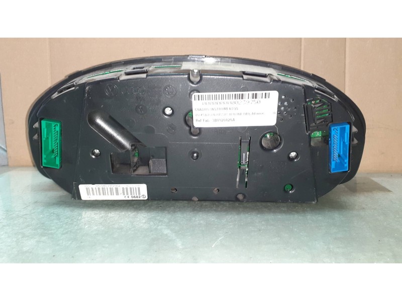 Recambio de cuadro instrumentos para volkswagen passat berlina (3b3) advance referencia OEM IAM 3B0920826A 110080137 VDO