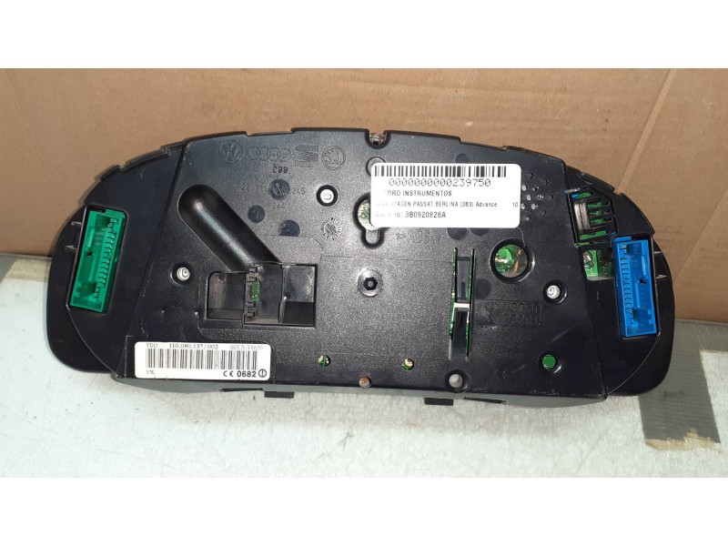 Recambio de cuadro instrumentos para volkswagen passat berlina (3b3) advance referencia OEM IAM 3B0920826A 110080137 VDO