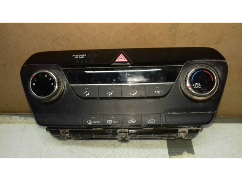 Recambio de mando climatizador para hyundai tucson essence bluedrive 2wd referencia OEM IAM 97250D7XXX 97250D7000 