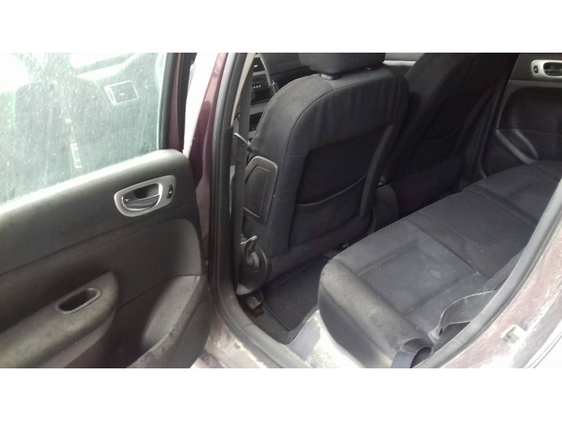 peugeot 307 berlina (s2) del año 2006