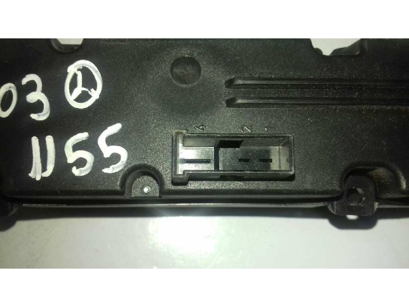 Recambio de warning para mercedes-benz clase c (w203) berlina 220 cdi (203.006) referencia OEM IAM 2038203710 3305010101 