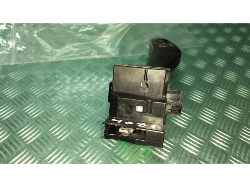 Recambio de mando intermitentes para ford mondeo ber. (ca2) ghia referencia OEM IAM 6G9T13335BC  CON MANOS LIBRES