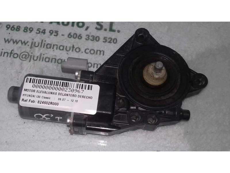 Recambio de motor elevalunas delantero derecho para hyundai i30 classic referencia OEM IAM 824602R000 BOSCH 2 PINES