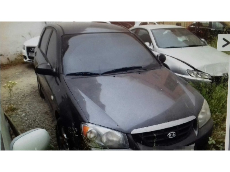 kia cerato del año 2005