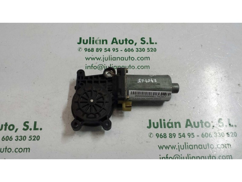 Recambio de motor elevalunas trasero derecho para mercedes-benz clase e (w210) berlina diesel referencia OEM IAM 0130821672  