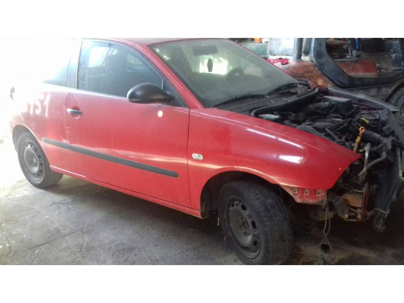 seat ibiza (6l1) del año 2003