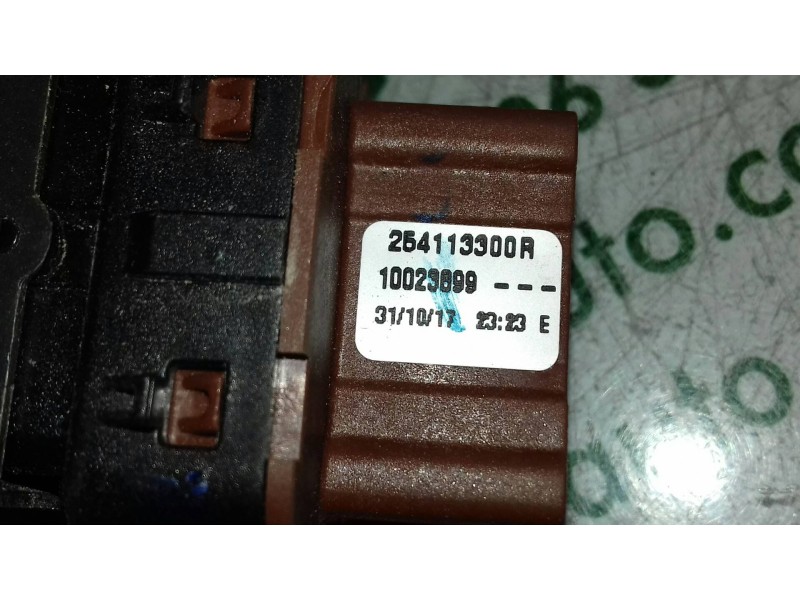 Recambio de mando elevalunas delantero izquierdo para renault captur xmod referencia OEM IAM 254113300R MARRON 4 + 3 PINES