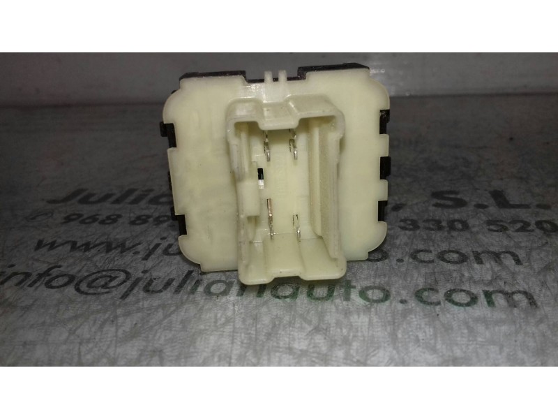 Recambio de mando elevalunas delantero izquierdo para renault captur xmod referencia OEM IAM 254118722R BLANCO 4 + 3 PINES