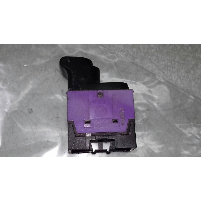 Recambio de mando elevalunas delantero derecho para alfa romeo 156 1.9 jtd 16v distinctive referencia OEM IAM A223  