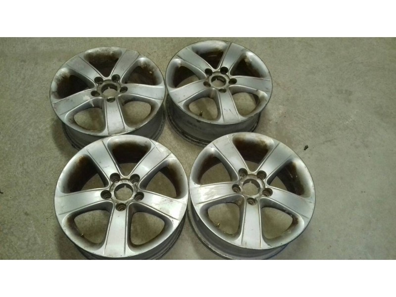 Recambio de juego llantas para seat leon (1p1) comfort limited referencia OEM IAM 5P0601025F 6.5J X16H2 ET50