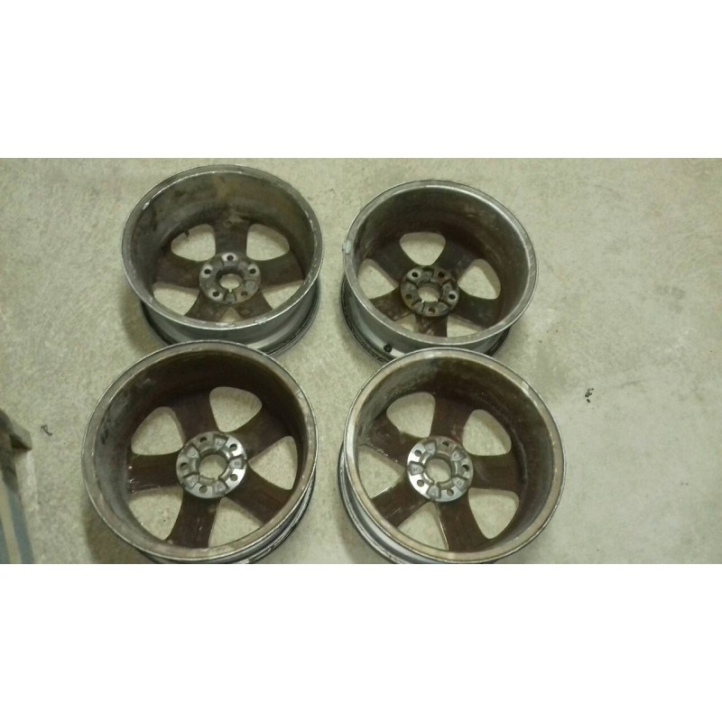 Recambio de juego llantas para seat leon (1p1) comfort limited referencia OEM IAM 5P0601025F 6.5J X16H2 ET50