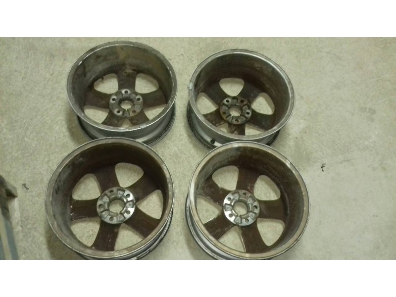 Recambio de juego llantas para seat leon (1p1) comfort limited referencia OEM IAM 5P0601025F 6.5J X16H2 ET50