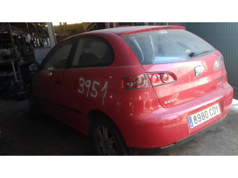 seat ibiza (6l1) del año 2003