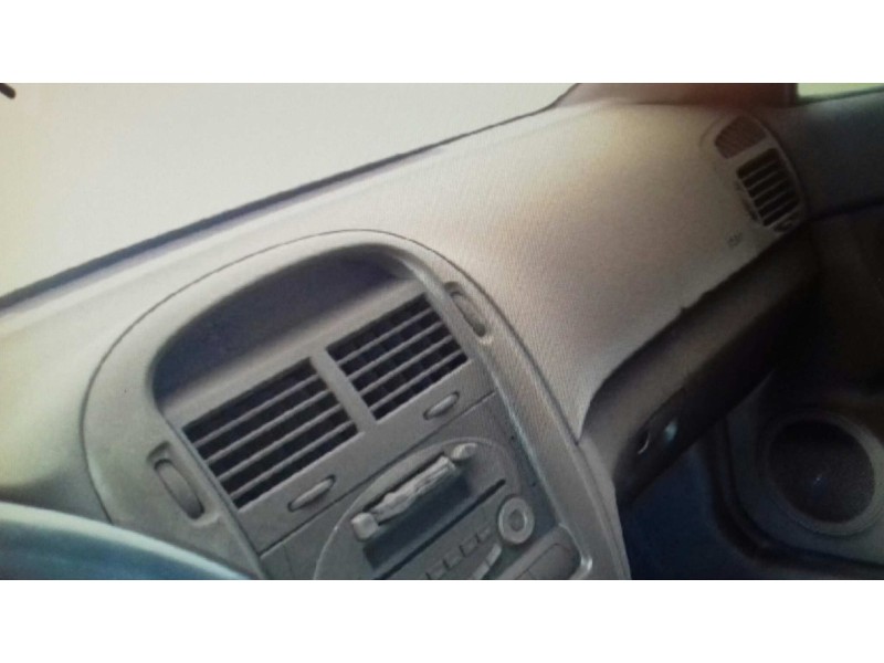 kia cerato del año 2005