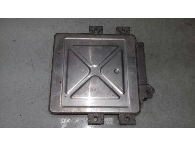 Recambio de centralita motor uce para citroen saxo 1.4 exclusive referencia OEM IAM 16254004 9620578580 