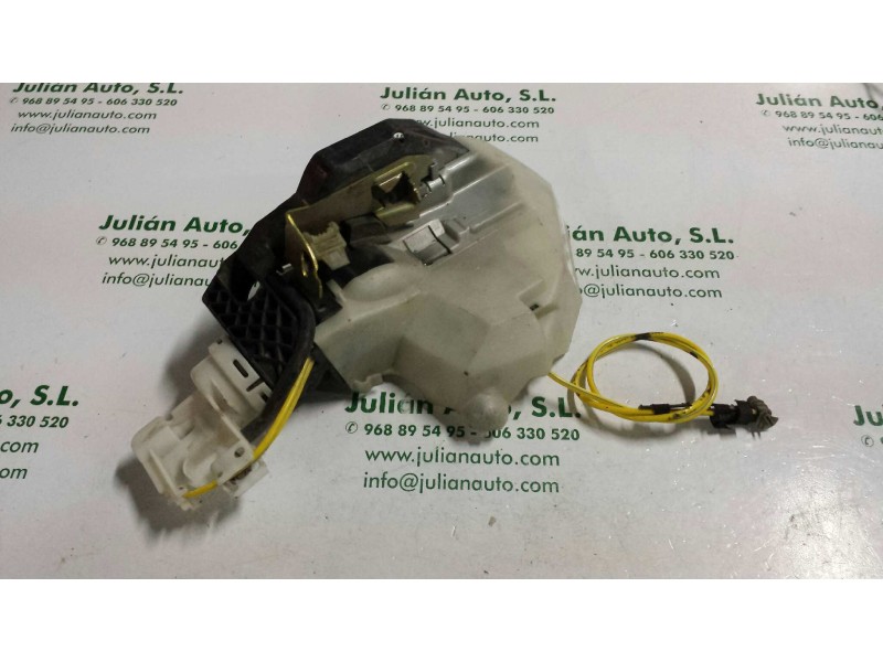 Recambio de cerradura puerta trasera derecha para mercedes-benz clase s (w220) berlina referencia OEM IAM 2207305835  