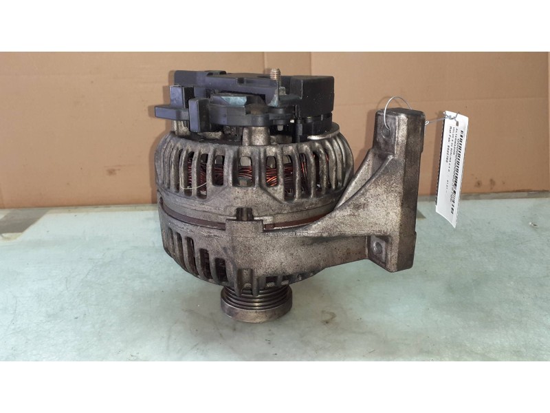 Recambio de alternador para volvo s60 berlina 2.4 d referencia OEM IAM 8622786 BOSCH 75A - 140A