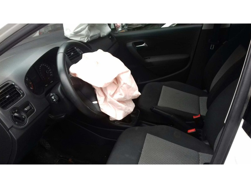 volkswagen polo (6r1) del año 2013