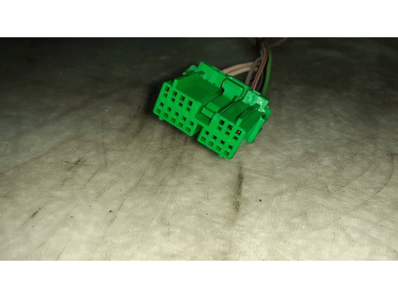 Recambio de retrovisor izquierdo para volvo s60 berlina 2.4 d referencia OEM IAM 015463  ELECTRICO