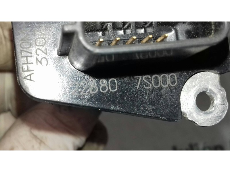 Recambio de caudalimetro para nissan almera tino (v10m) acenta referencia OEM IAM 226807S000 AFH70M38 3207 