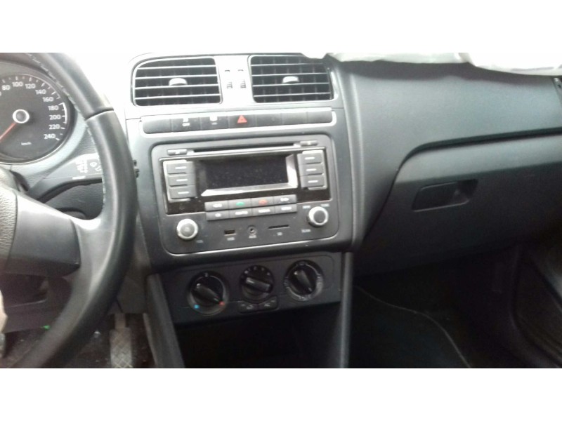 volkswagen polo (6r1) del año 2013