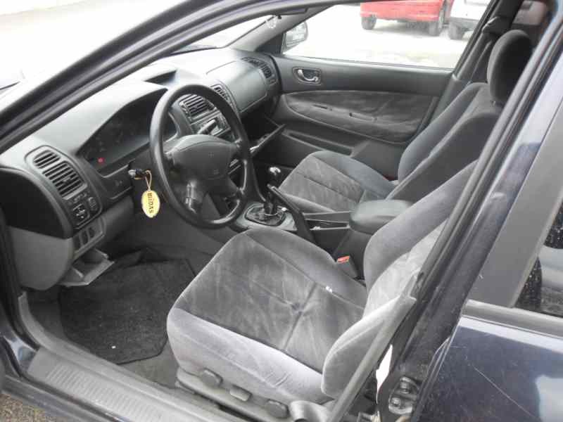 mitsubishi galant berlina (ea0) del año 1999