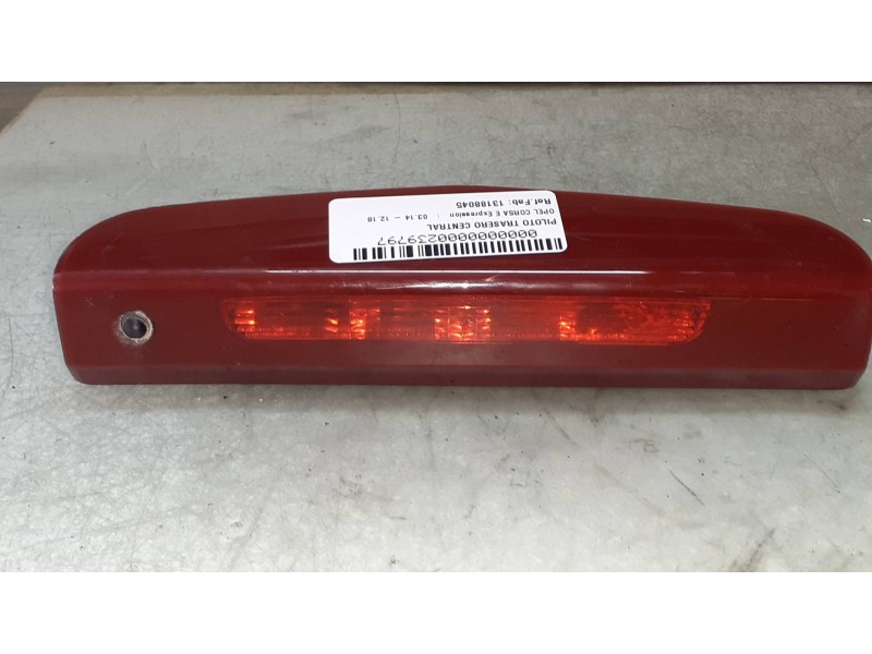 Recambio de piloto trasero central para opel corsa e expression referencia OEM IAM 13188045 164073 510511640